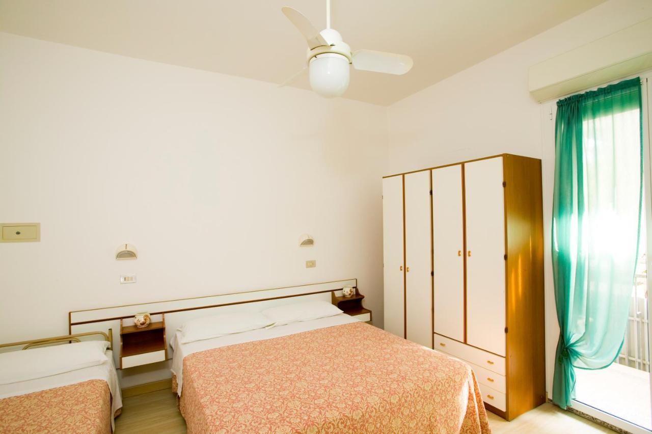 Residence Andrea Doria Cervia Bagian luar foto