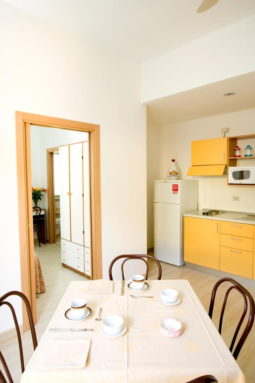 Residence Andrea Doria Cervia Bagian luar foto